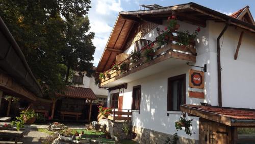 Bachevo House | Discover Villa Filip: Spa, Kitchen & Pet-Friendly Comfort
