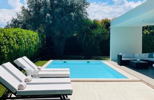 Rossano Apartment | Unforgettable Villa Fiorentino: Rated 9.8 with Oceanfront Spa