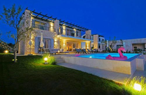 Kastelir Villa | Villa Flamingo: Oceanfront Escape with 9.9/10 Guest Rating