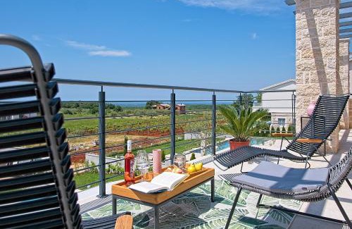 Kastelir Villa | Villa Flamingo: Oceanfront Escape with 9.9/10 Guest Rating