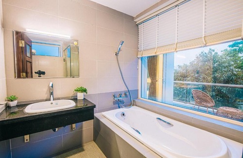 Sam Son Apartment | Relax at Villa flc Sầm Sơn with Pool and Pet-Friendly Perks