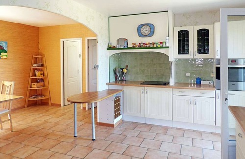 Saint-Siffret Villa | Discover Villa Fleurie: Garden Oasis near Uzès, Guest Rated 9.8