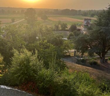 Capriata d'Orba House | Villa Flora in Capriata d'Orba - Rated 9/10, Pet Friendly!