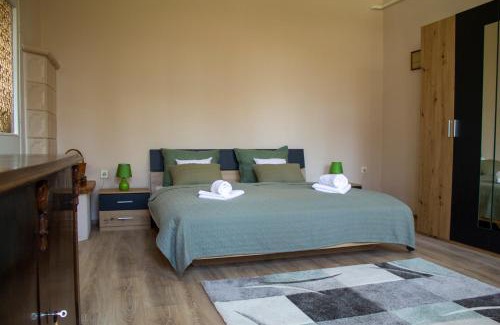 Kiskunmajsa Villa | Villa Flora: Guest Rated 9.9, Perfect for Families