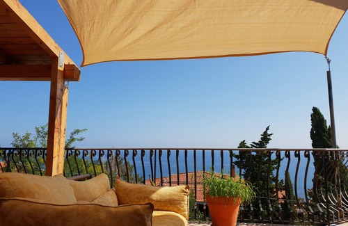 Casteldaccia Villa | Relax at Villa Flore: Oceanfront Haven with Pool Access