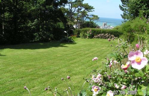 Ault Bed & Breakfast | Exquisite Villa Flore: Oceanfront Retreat with Top Ratings