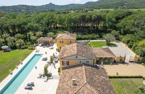 Grimaud Villa | Elegant Villa Florentina with Ocean View & Pool Access
