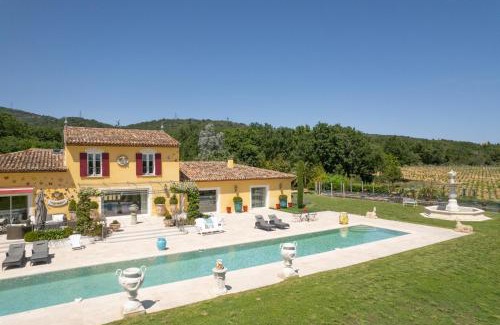 Grimaud Villa | Elegant Villa Florentina with Ocean View & Pool Access