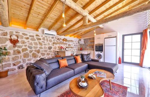 Patara Villa | Eco-Friendly Villa Flower Gökçe with Pool & Hot Tub