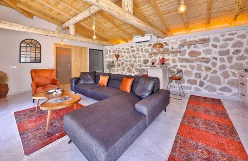 Patara Villa | Eco-Friendly Villa Flower Gökçe with Pool & Hot Tub