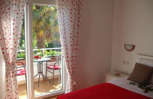Sukosan Apartment | Oceanfront Villa Fontana: Family-Friendly with Great Views