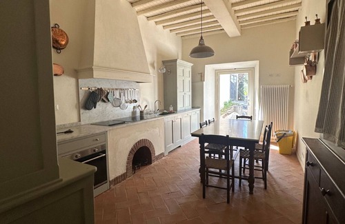 Bagno a Ripoli Villa | Villa FontenisionLuxury Retreat with Pool and Breathtaking Views