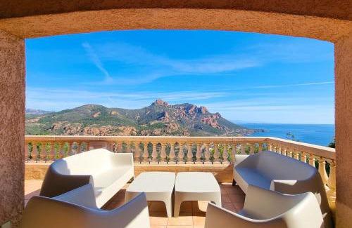 Antheor Villa | Elegant Villa in Saint-Raphaël with Private Pool & Ocean View