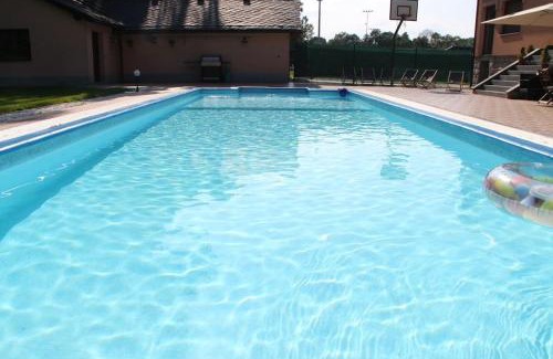 Mikulovice Villa | Spacious Villa for 20 with Hot Tub and Ocean Views