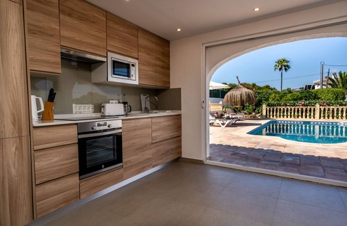 El Tosalet Villa | Villa for 7: Ocean View Retreat with Private Pool & Breakfast