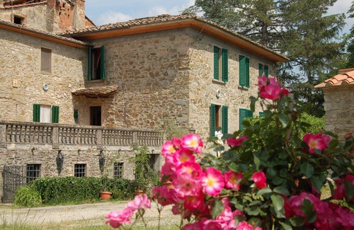 Bucine Villa | Ideal Villa for Large Groups: Wi-Fi, Pool & Cooking Classes