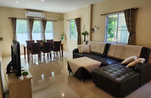 Ko Chang Villa | Cozy Villa for Rent – Ideal Family Getaway!