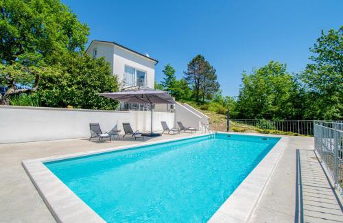 Pazin Villa | Enchanting Villa Forest Fairy: Pet-Friendly Retreat in Istrien