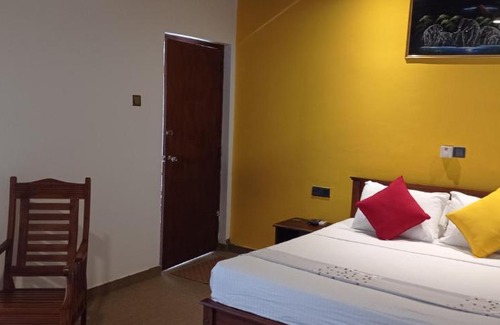Kandy House | Cozy Villa Forest View - Family-Friendly with Breakfast