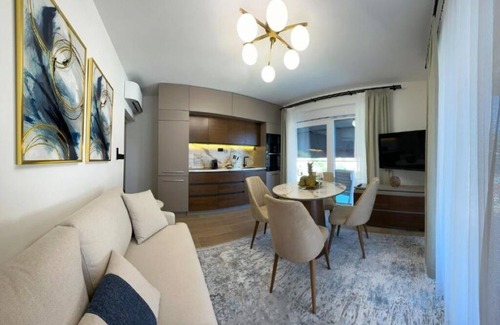 Brna Villa | Villa Fortuna ap4 : Two-Bedroom Apartment