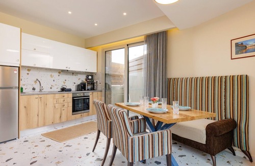 Gouvia Villa | Villa Tessera Fos: Relaxing Poolside Retreat for Families