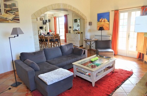 Saint-Pierre-de-Vassols Villa | Private Pool Villa in Saint-Pierre-de-Vassols Awaits You