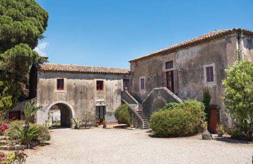 Viagrande Villa | Villa Franca La Casina: Your Ideal Family Getaway