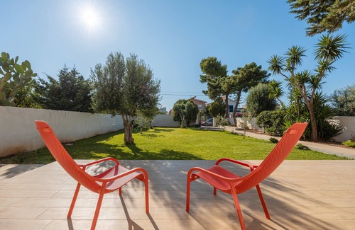 Carini Villa | Villa 'Francesca - Beach and Airport' with Private Terrace, Wi-Fi and Air Conditioning