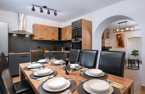 Nedescina Villa | Villa Francesca with 4 bedrooms, private pool and big garden