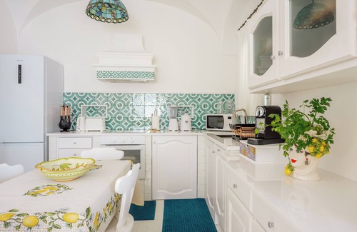 Positano House | Villa Francesco: Oceanfront Oasis with Perfect Guest Rating