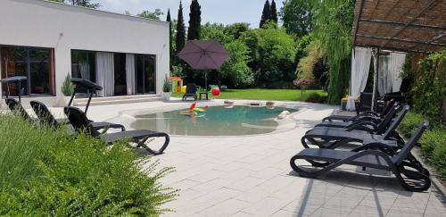 Nedescina Villa | Elegant Villa Franka Nedešćina - 10/10 Guest Rated Retreat