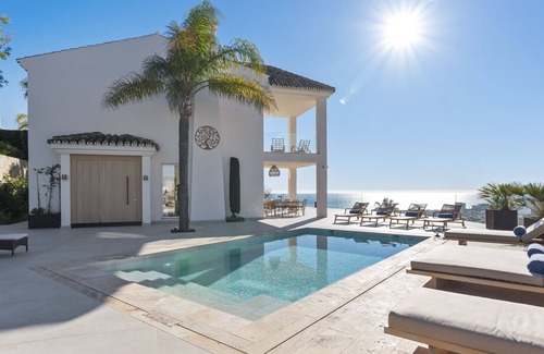 Mijas Villa | Villa Frelouka | Ideal Villa for Golf Enthusiasts with Views