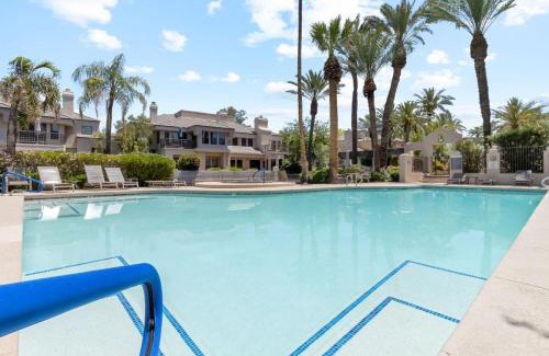 The Pavillions Apartment | Cozy Villa Gainey Ranch Condo with Pool and Hot Tub