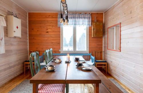 Rovaniemi Villa | Discover Villa Gallela: Oceanfront Bliss with Pet-Friendly Options
