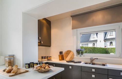 Westende House | Villa Gamoni - Ideal Holiday Home with Oceanfront Views