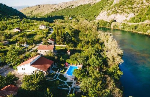 Slipcici Villa | Villa Gana: Guest Rated 10/10 with Pool and Pet-Friendly Stay
