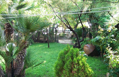 Marsala Villa | Relaxing Villa with Ocean View, Steps from the Beach