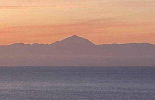 Agaete House | Experience Villa Garoe: 4-Star Stay with Hot Tub & Breakfast