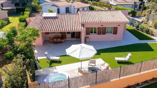 Costa Rei Villa | Explore Villa Gea: 4-Star Retreat with Hot Tub & Pets Welcome