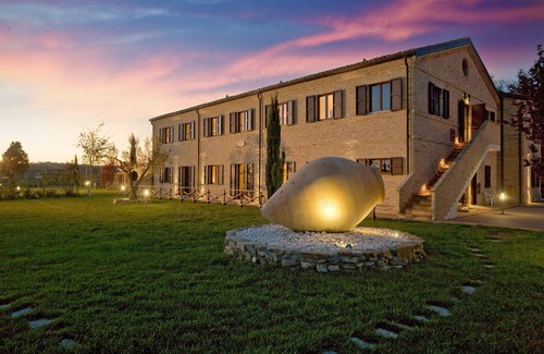 Camerano House | Villa Gens Camuria: Rated 9.6/10 with Pool & Ocean Views