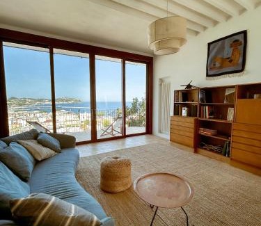 Casamicciola Terme Villa | Experience Villa Ghezzi: Sea View & Family-Friendly Stay