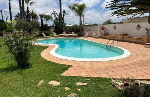Marsala Villa | Villa Giò: Guest Rated 10/10 with Oceanfront Amenities