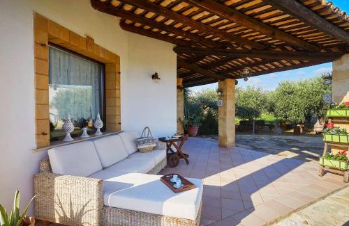 Marsala Villa | Villa Giò: Guest Rated 10/10 with Oceanfront Amenities