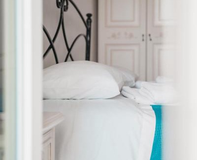 Taranto Apartment | Villa Gianna: Pet-Friendly Haven with Hot Tub & Breakfast