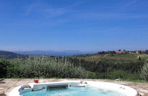 Tavarnelle Val di Pesa Villa | Villa Gingillo: Serene Villa with Pool and Free Wi-Fi
