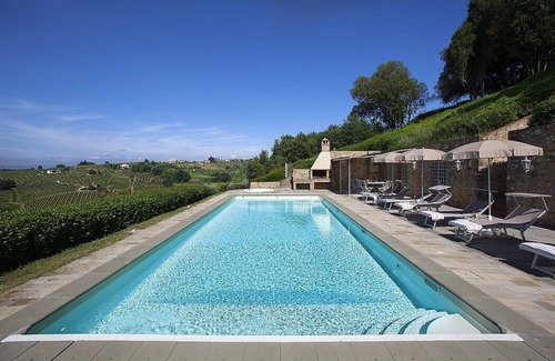 Tavarnelle Val di Pesa Villa | Villa Gingillo: Serene Villa with Pool and Free Wi-Fi