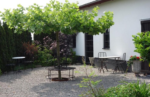 Sankt Olof Hotel | Villa Gina Österlen: Ocean View with Breakfast & Hot Tub