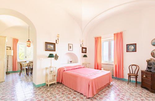 Marina Grande Villa | Idyllic Villa Ginestra: Child-Friendly 4-Star Retreat