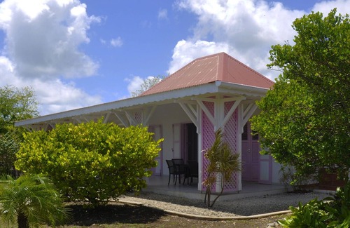 Marie-Galante Villa | Villa Gingembre T4: Oceanfront Haven with Pool Access