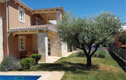 Kastelir House | Villa Ginocchetti: Pet-Friendly Retreat with Pool Access